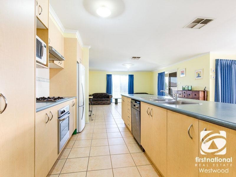 69 Harmony Drive, Tarneit VIC 3029