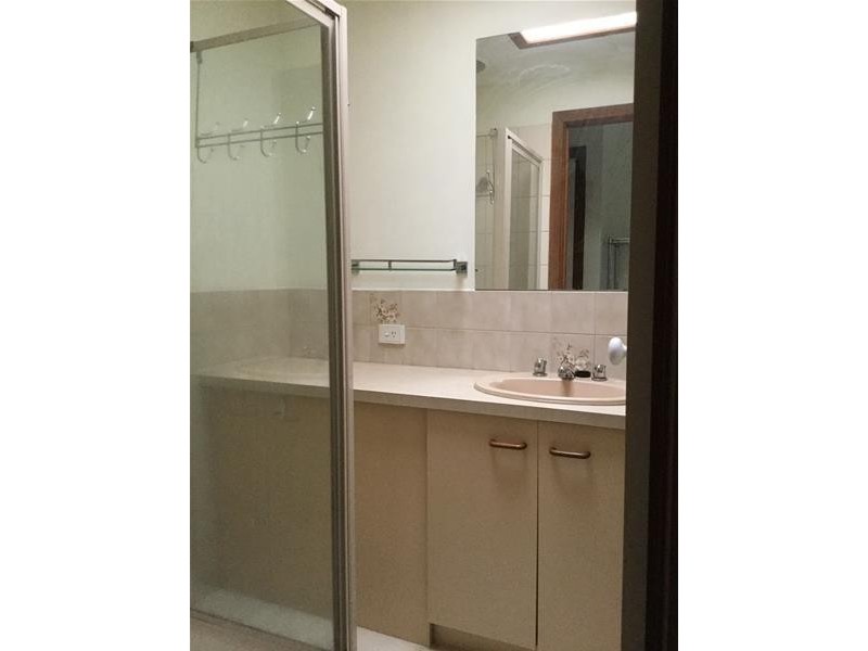 1/37 Rowes Road, Werribee VIC 3030