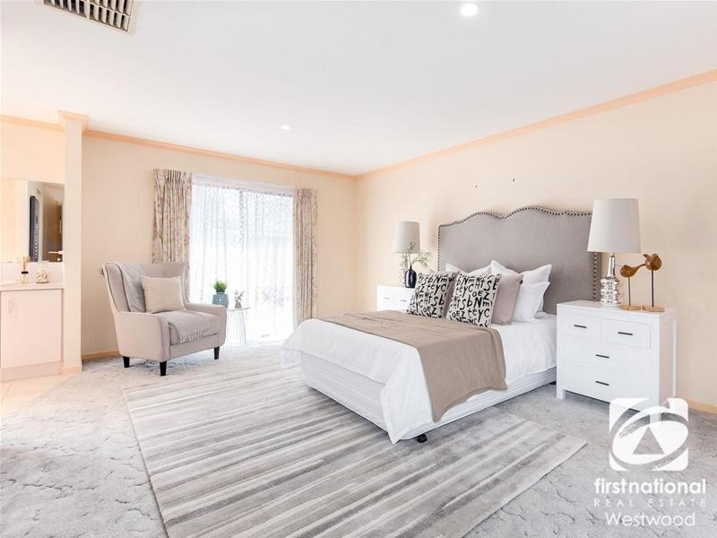 10 Coulton Court, Werribee VIC 3030