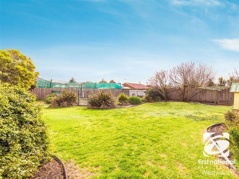 10 Coulton Court, Werribee VIC 3030