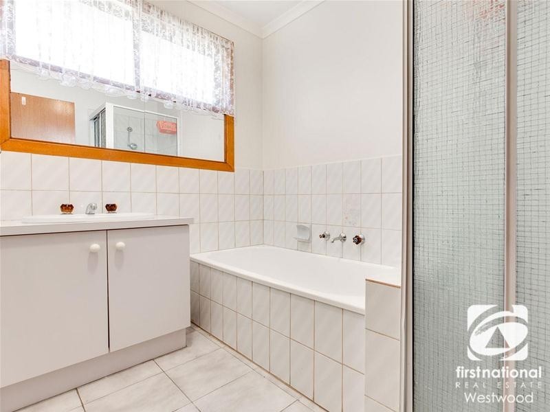 1 & 2/20 Branton Road, Hoppers Crossing VIC 3029