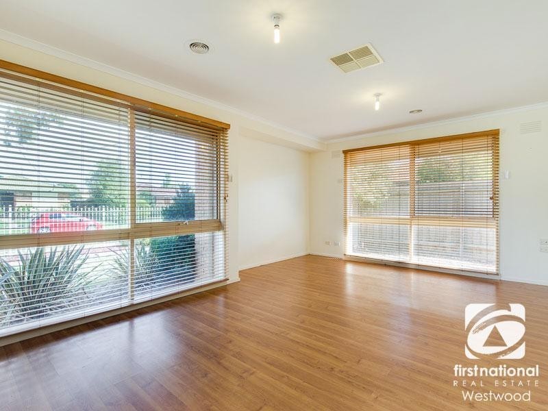 4 Albatross Avenue, Werribee VIC 3030