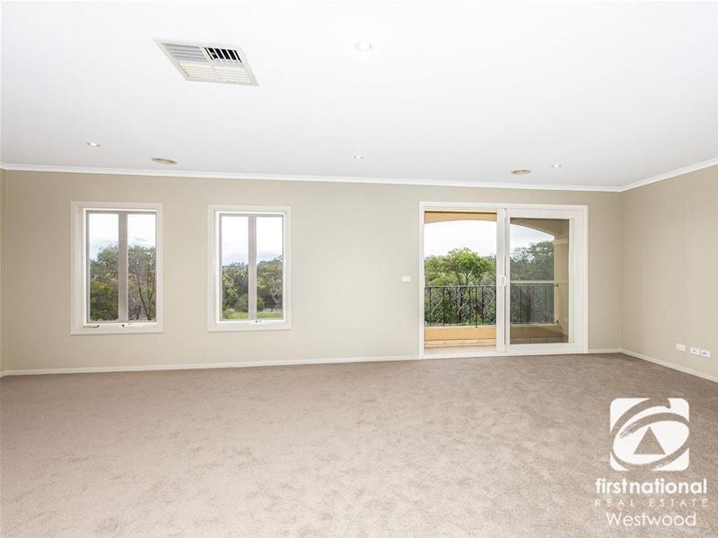 44 Riversdale Drive, Werribee VIC 3030