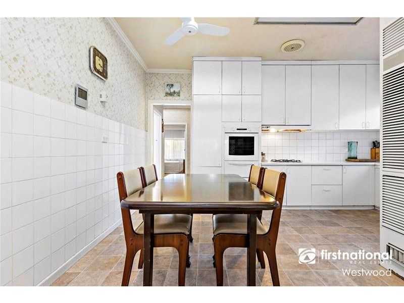 27 Basil Street, Newport VIC 3015