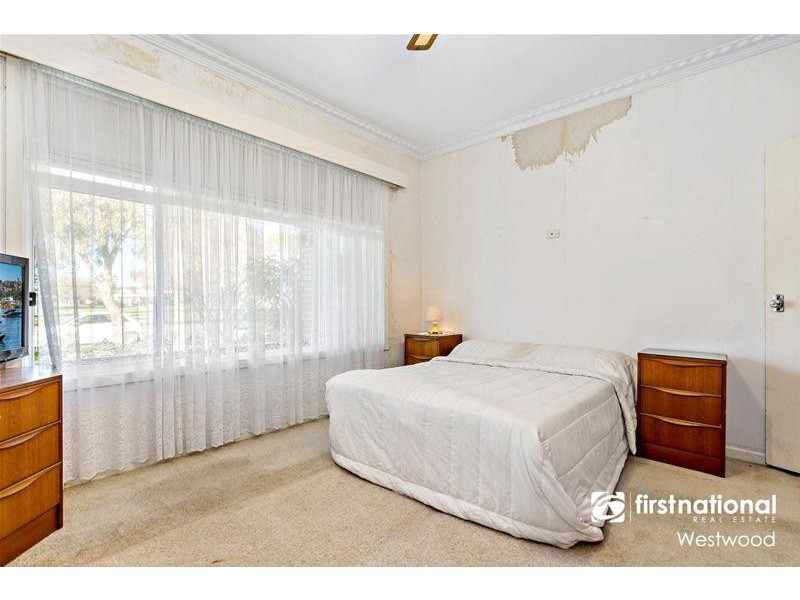 27 Basil Street, Newport VIC 3015