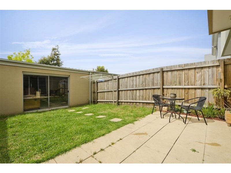 14 Picton Lane, Point Cook VIC 3030