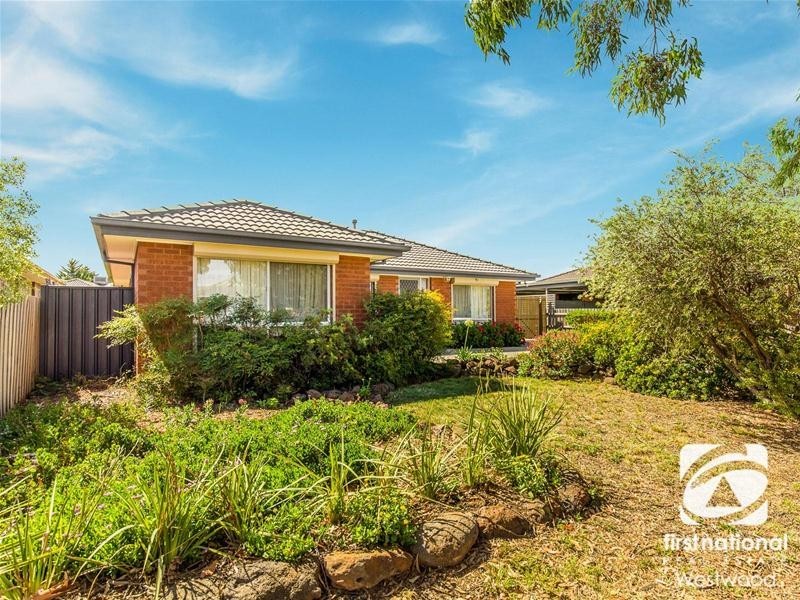 42 Golden Square Crescent, Hoppers Crossing VIC 3029