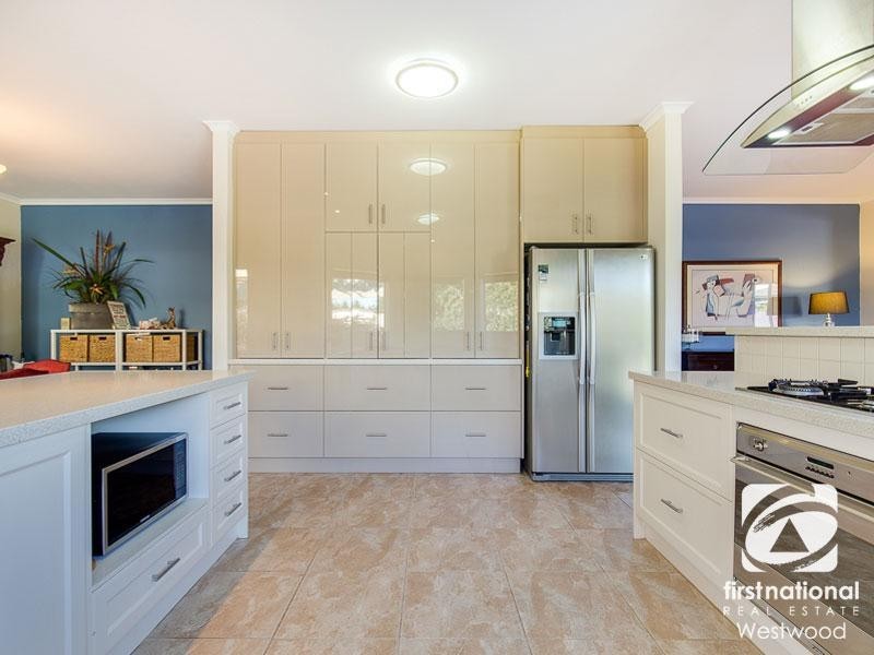 5 Pitanga Gardens, Werribee VIC 3030