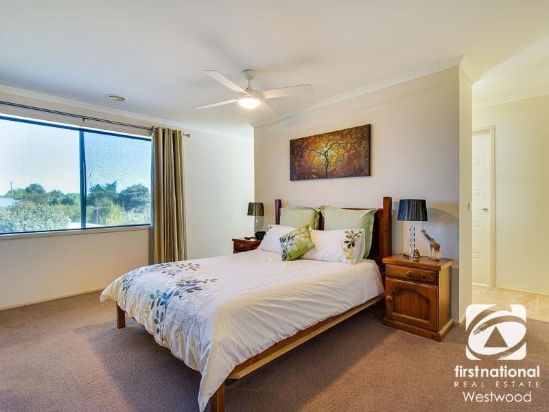 5 Pitanga Gardens, Werribee VIC 3030