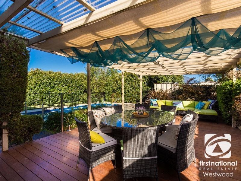 5 Pitanga Gardens, Werribee VIC 3030