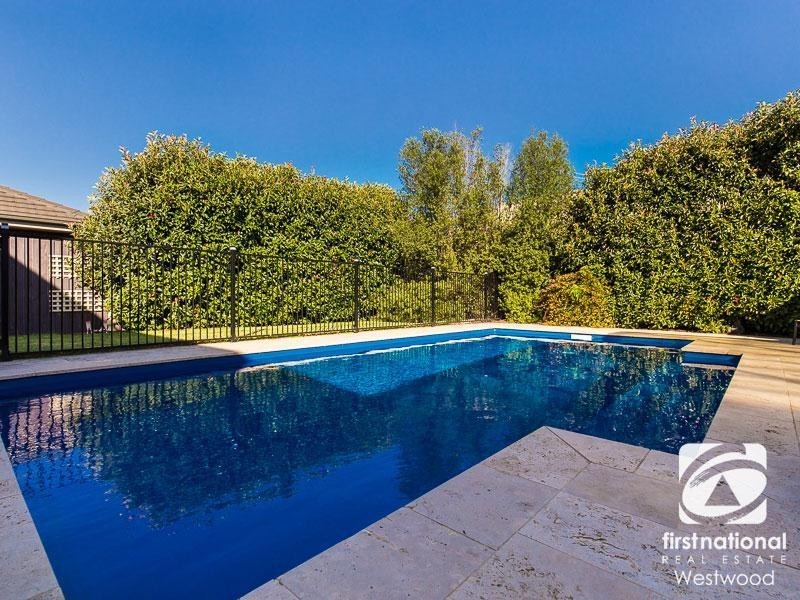 5 Pitanga Gardens, Werribee VIC 3030