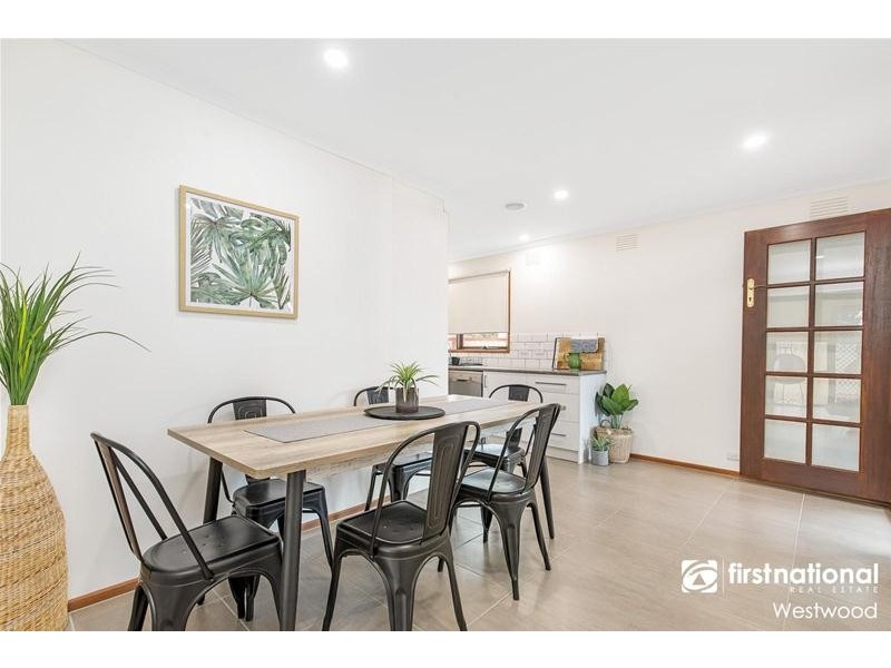 6 Owen Court, Werribee VIC 3030