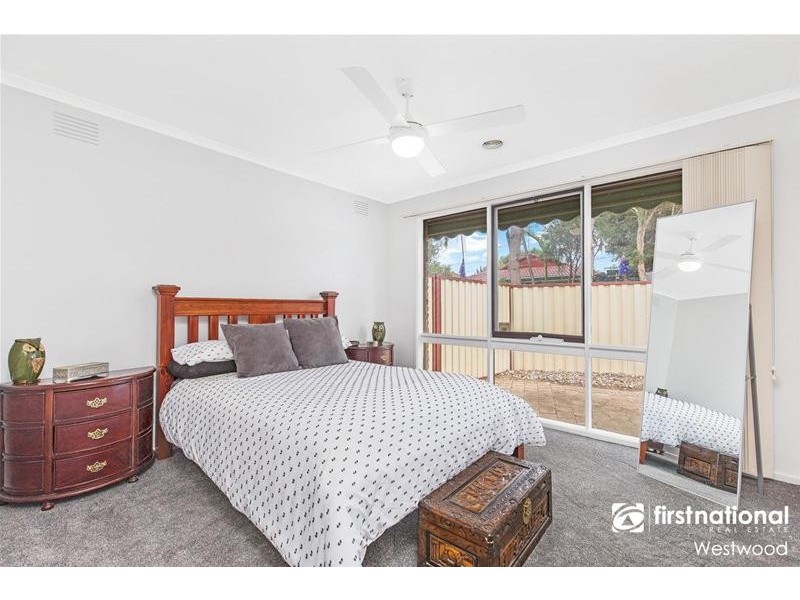 6 Owen Court, Werribee VIC 3030