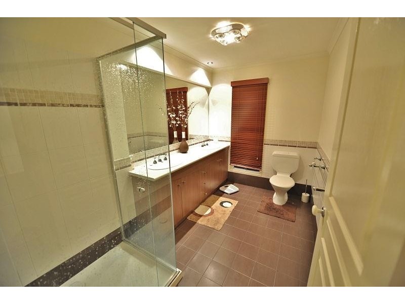 84  Goegan Drive, Kyabram VIC 3620