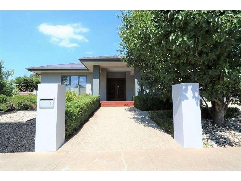 11 Eden Grove, Kyabram VIC 3620