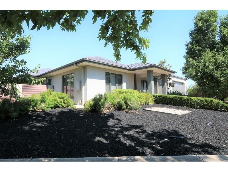 11 Eden Grove, Kyabram VIC 3620