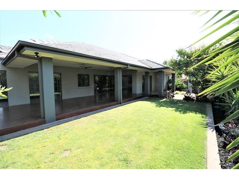 11 Eden Grove, Kyabram VIC 3620