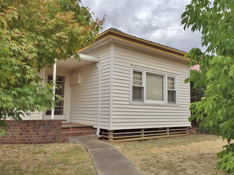 207 Fenaughty Street, Kyabram VIC 3620
