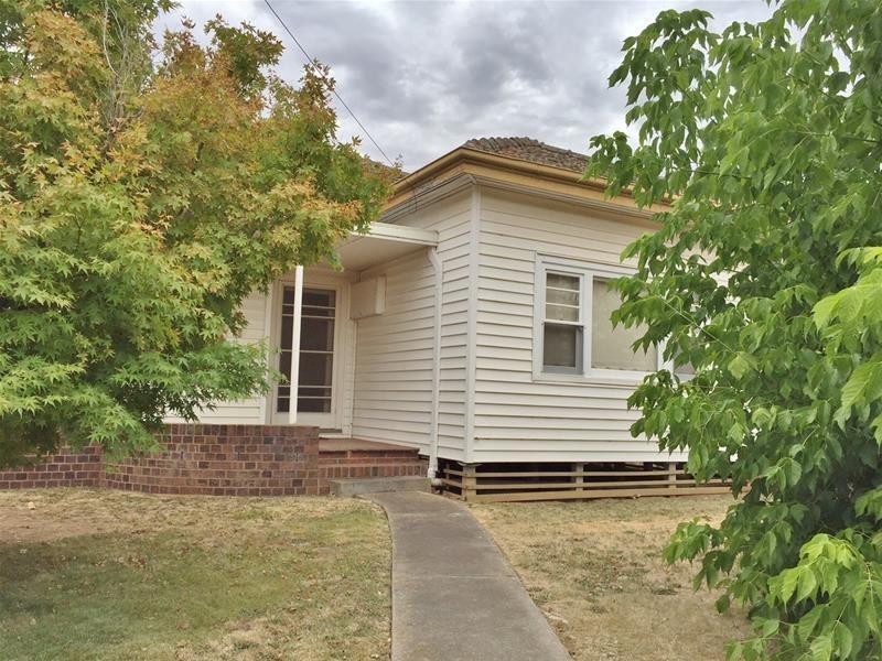 207 Fenaughty Street, Kyabram VIC 3620
