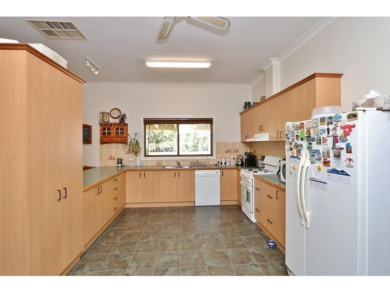 9  Park Street, Kyabram VIC 3620