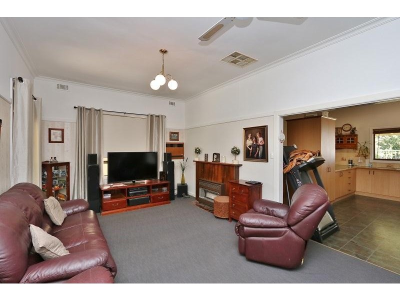 9  Park Street, Kyabram VIC 3620