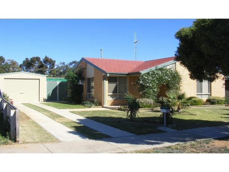 37 Crossthwaite Street, Kyabram VIC 3620