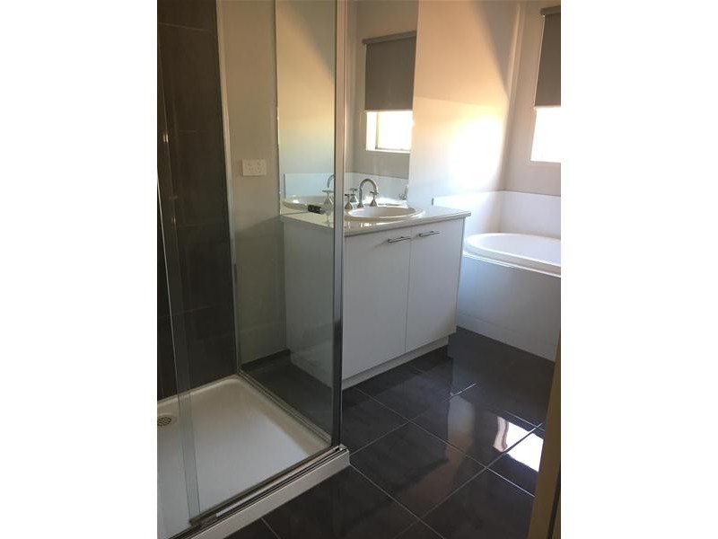 26B  Munro Crescent, Kyabram VIC 3620