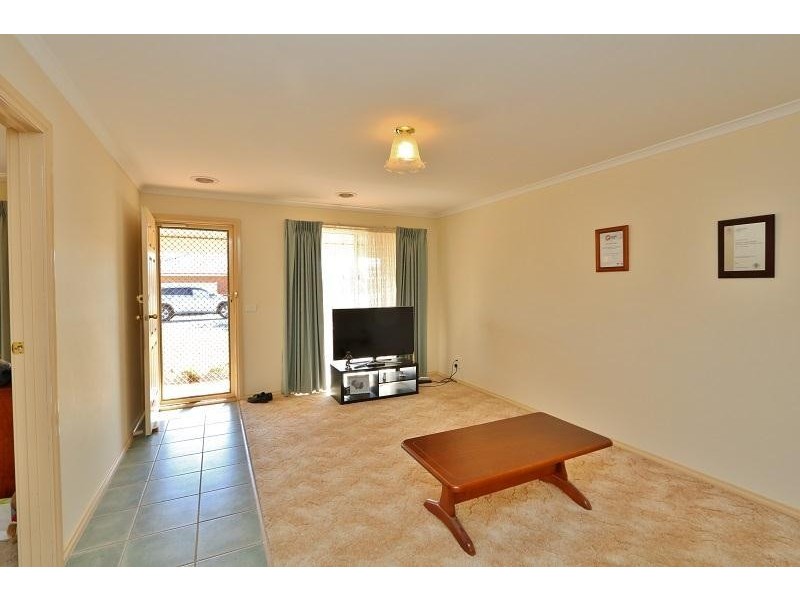 9 Deakin Grove, Tongala VIC 3621