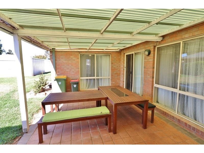 9 Deakin Grove, Tongala VIC 3621