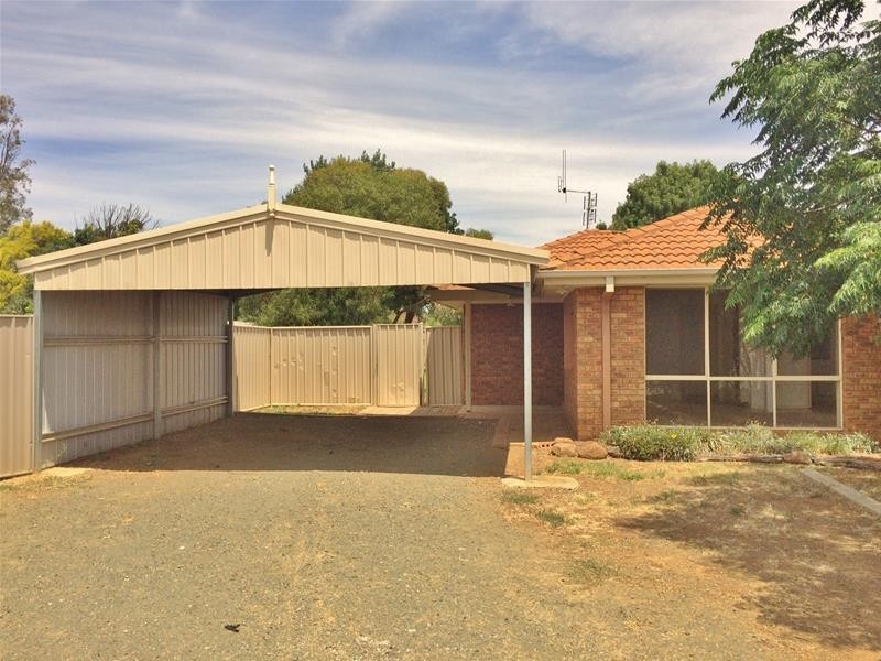 11 Deakin Grove, Tongala VIC 3621