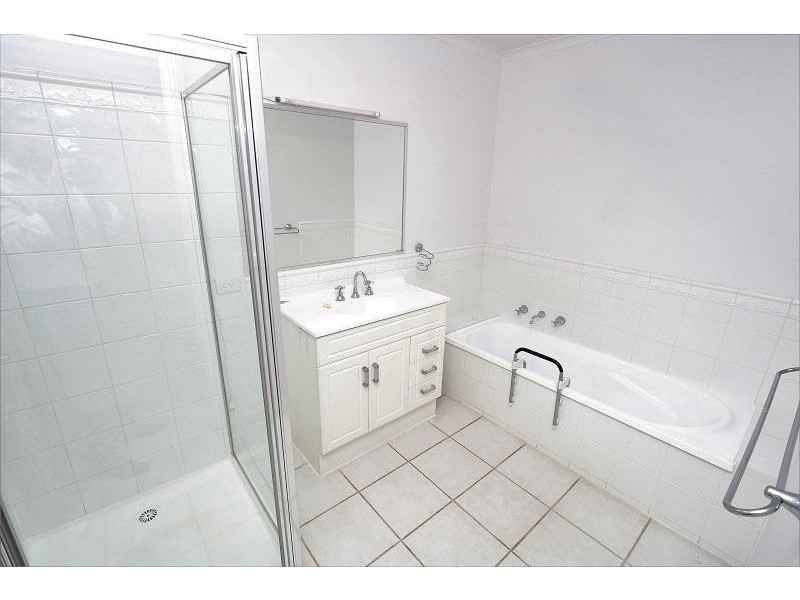 1/24 Saunders Street, Kyabram VIC 3620