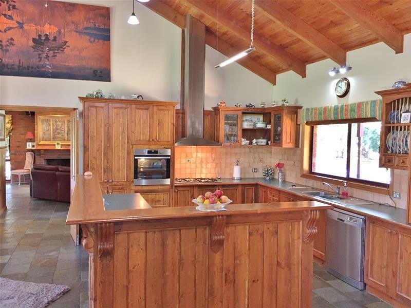 42 Aldersyde Drive, Kyabram VIC 3620