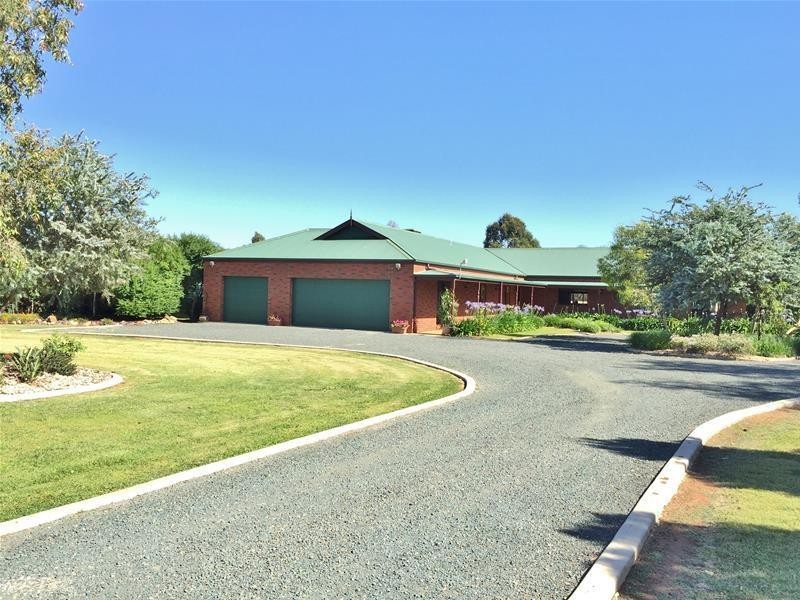 42 Aldersyde Drive, Kyabram VIC 3620