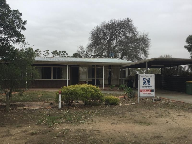 76 Midland Highway, Stanhope VIC 3623