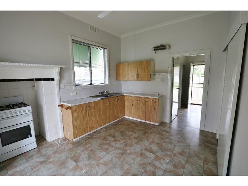 16 Unwin Street, Kyabram VIC 3620