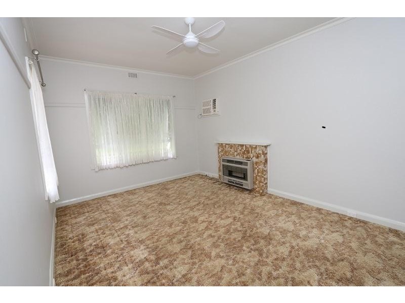 16 Unwin Street, Kyabram VIC 3620