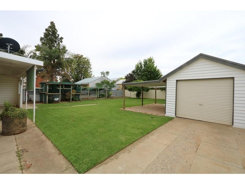 16 Unwin Street, Kyabram VIC 3620