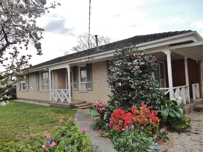 65 Fenaughty Street, Kyabram VIC 3620