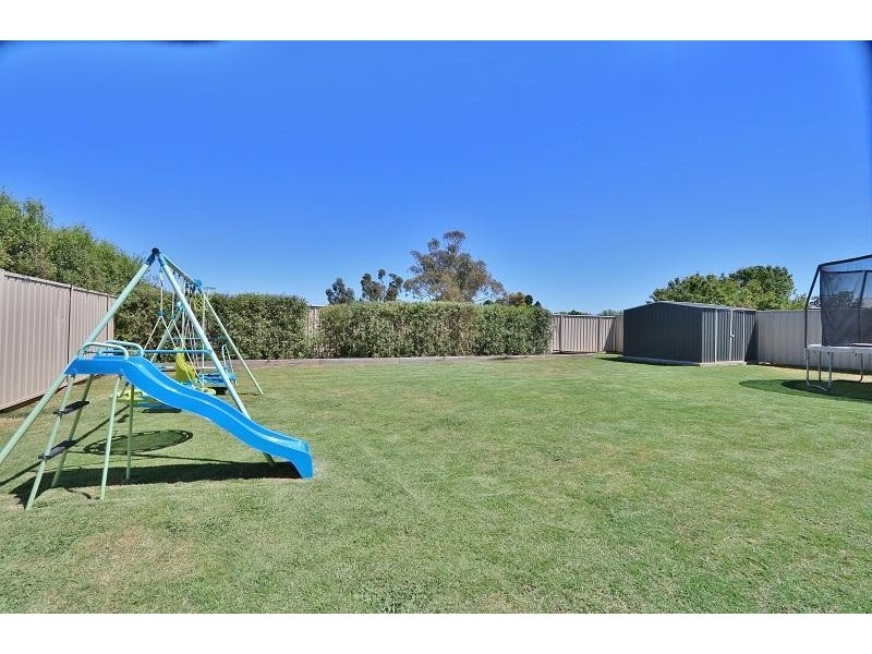 5 Alan Charlton Drive, Tongala VIC 3621