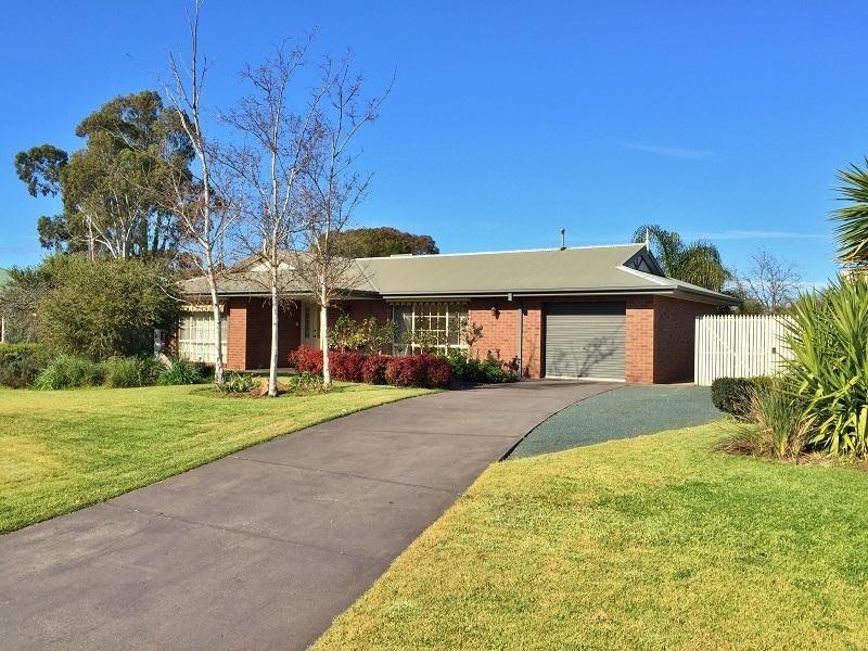 58 Munro Crescent, Kyabram VIC 3620