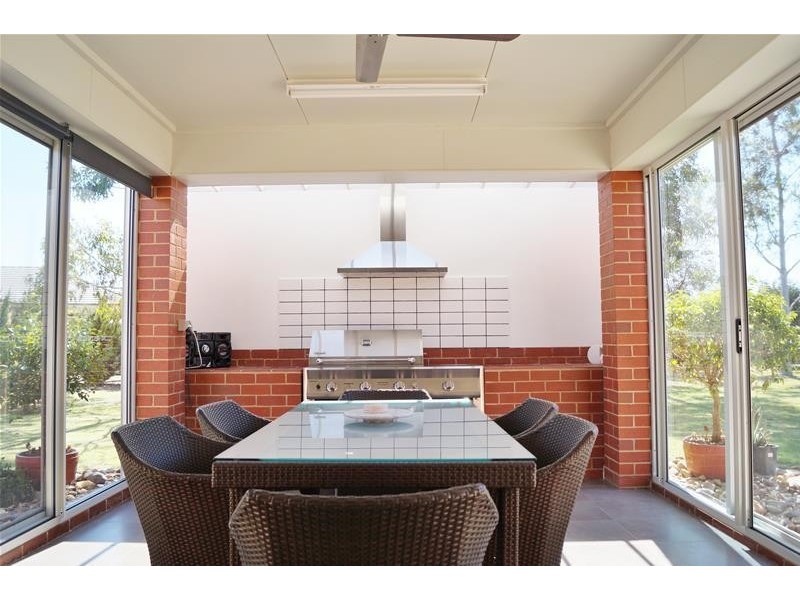 17 Jenmar Drive, Kyabram VIC 3620