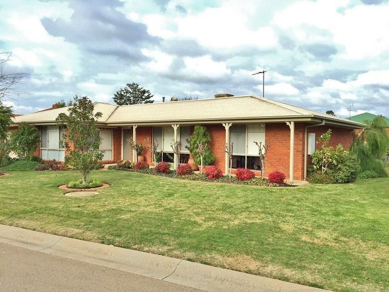 4 Henley Close, Kyabram VIC 3620