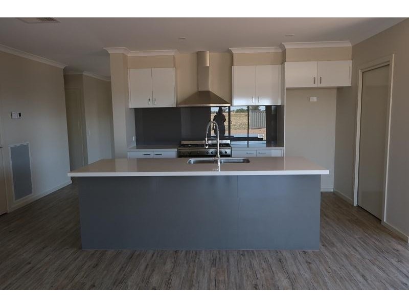 20  Kangaroo Drive, Kyabram VIC 3620