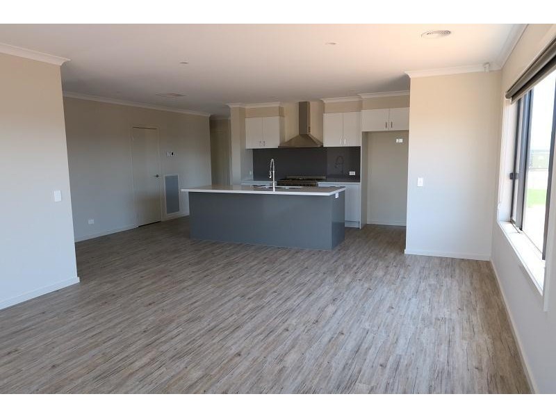 20  Kangaroo Drive, Kyabram VIC 3620