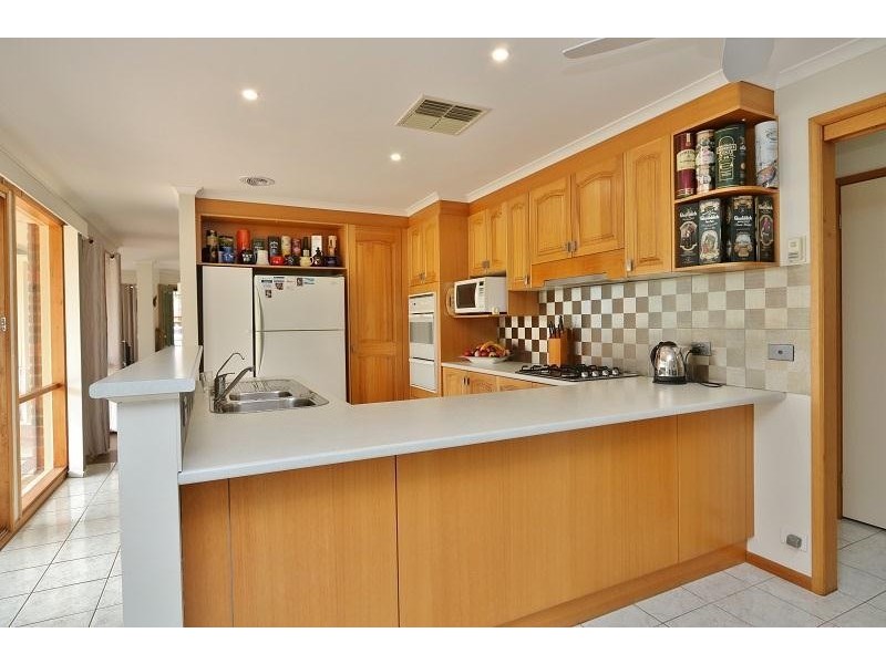 3  Byrnola Court, Kyabram VIC 3620