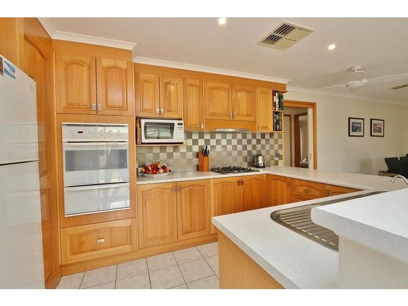 3  Byrnola Court, Kyabram VIC 3620