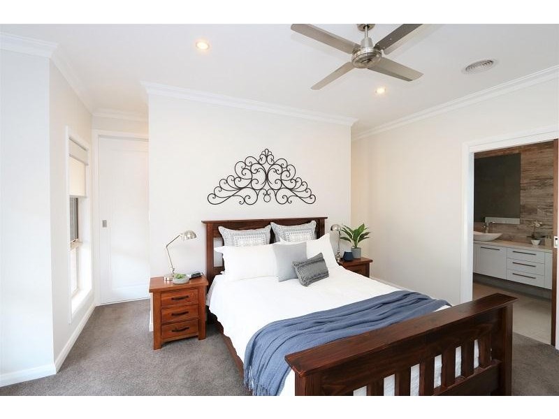 2/24 Fischer Street, Kyabram VIC 3620