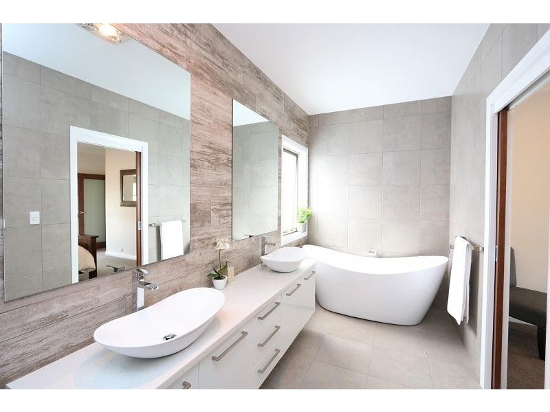 2/24 Fischer Street, Kyabram VIC 3620