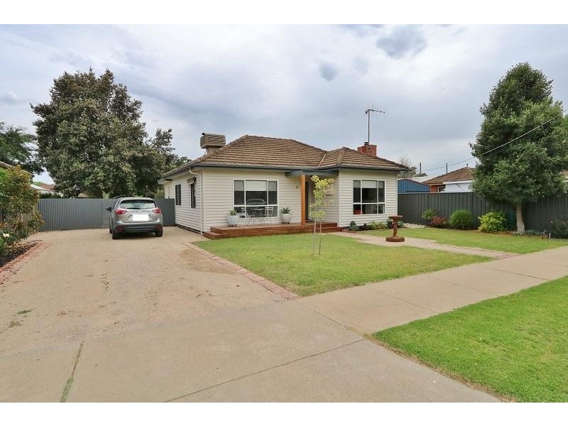 19 Racecourse Road, Kyabram VIC 3620