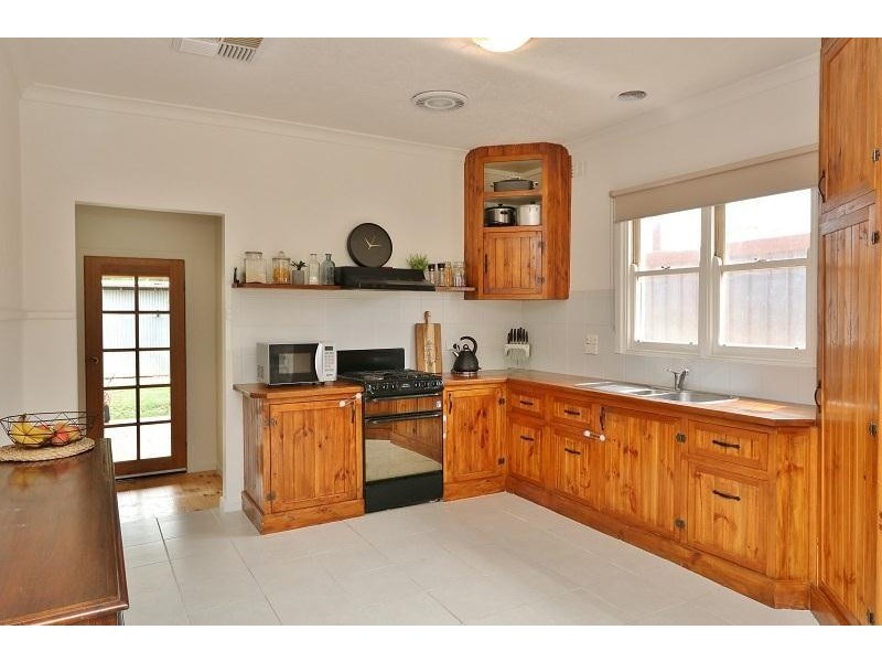 19 Racecourse Road, Kyabram VIC 3620